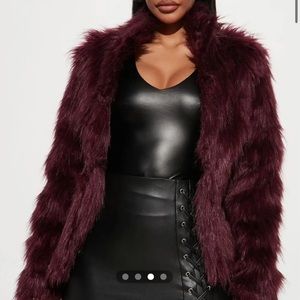Fashion Nova Burgundy Faux Fur Coat size Small
